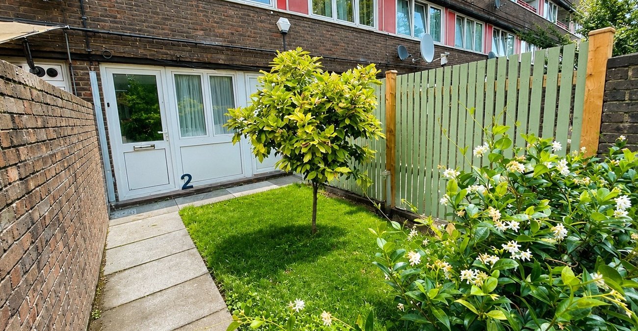 5 bedroom property for sale in London | Robinson Jackson