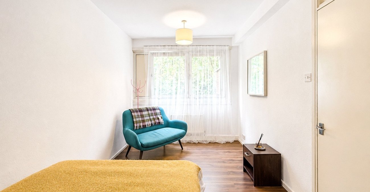 5 bedroom property for sale in London | Robinson Jackson