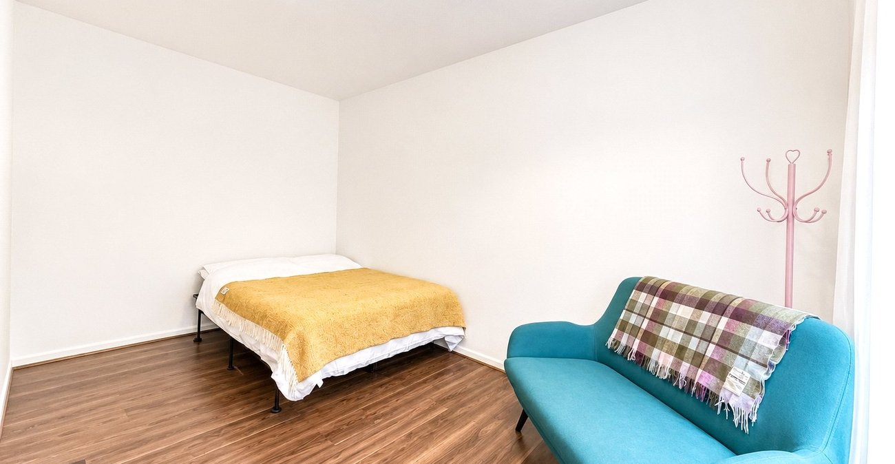 5 bedroom property for sale in London | Robinson Jackson