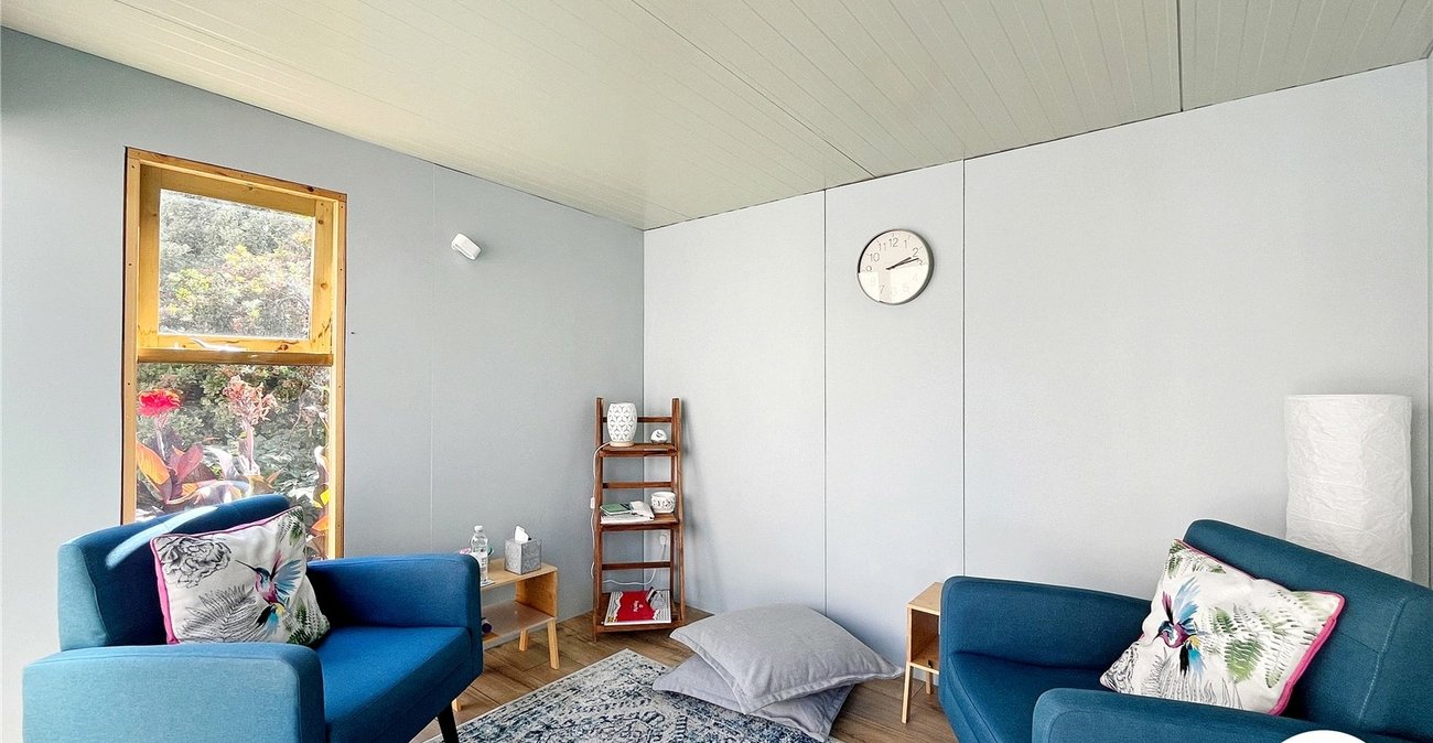 6 bedroom house for sale in Sittingbourne | Robinson Michael & Jackson