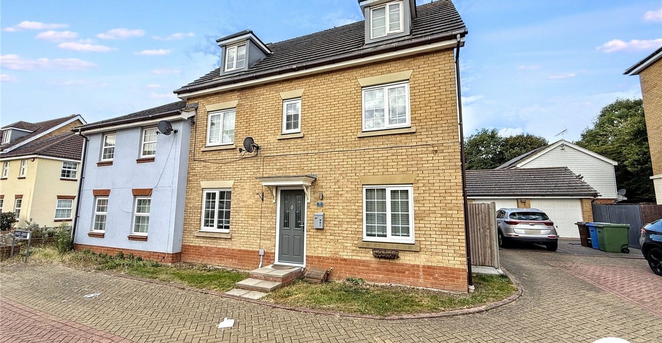 6 bedroom house for sale in Sittingbourne | Robinson Michael & Jackson