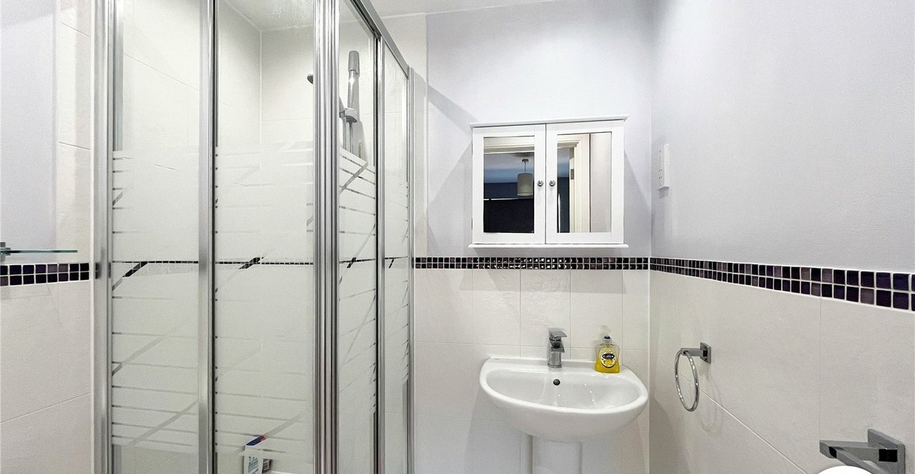 6 bedroom house for sale in Sittingbourne | Robinson Michael & Jackson