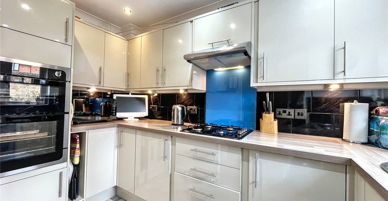 2 bedroom house for sale in Chatham | Robinson Michael & Jackson