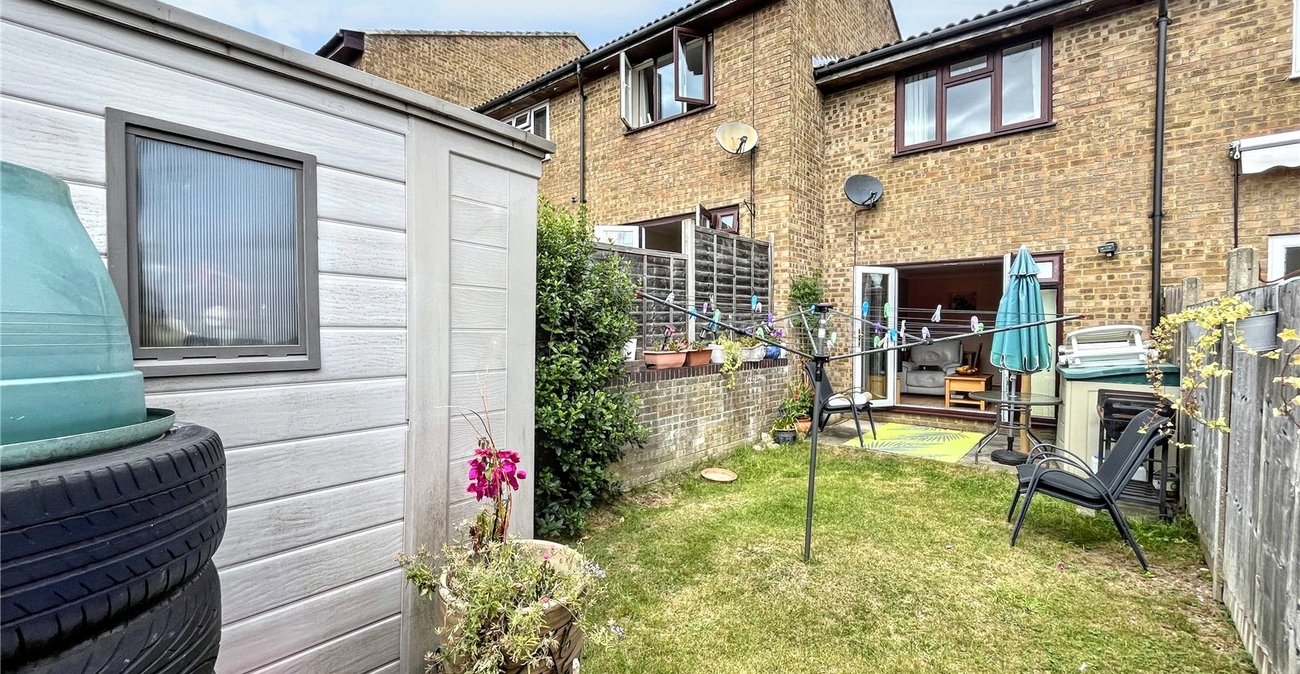 2 bedroom house for sale in Chatham | Robinson Michael & Jackson