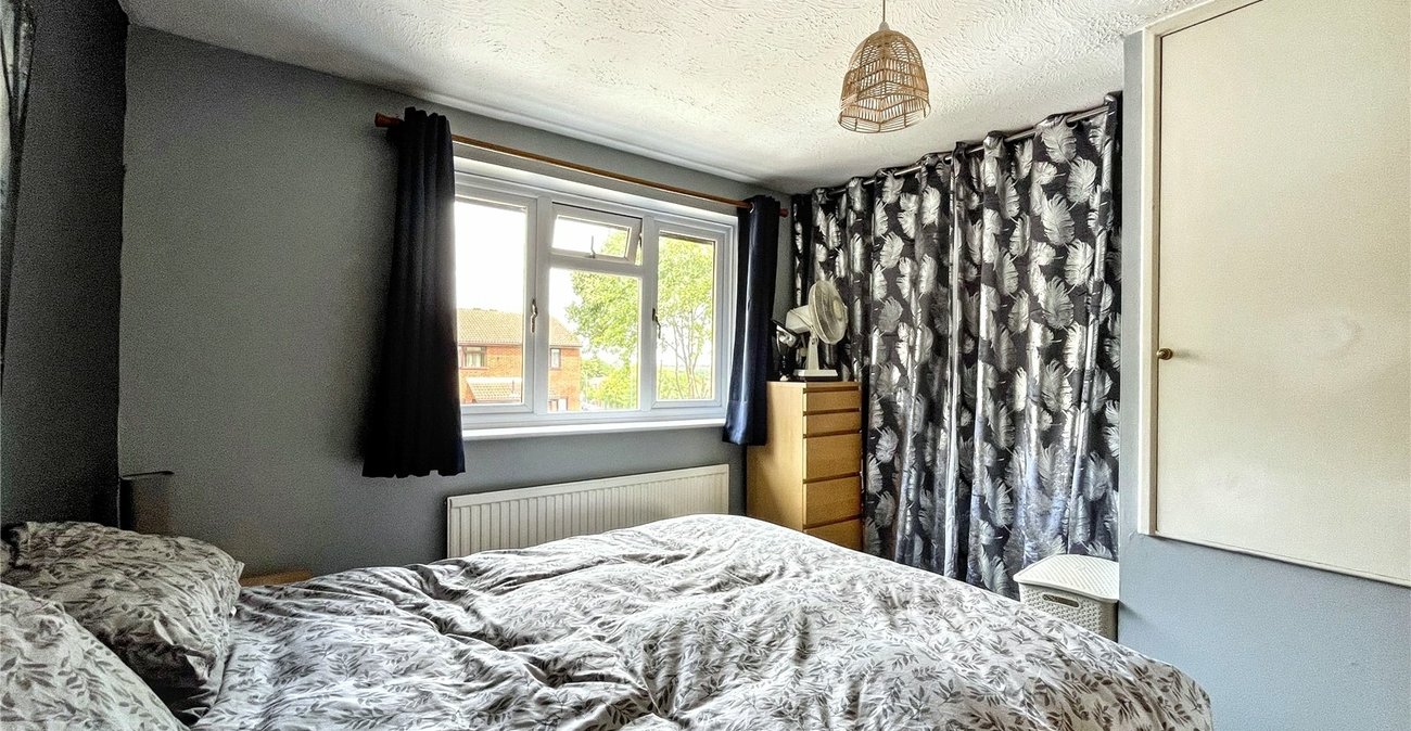 2 bedroom house for sale in Chatham | Robinson Michael & Jackson