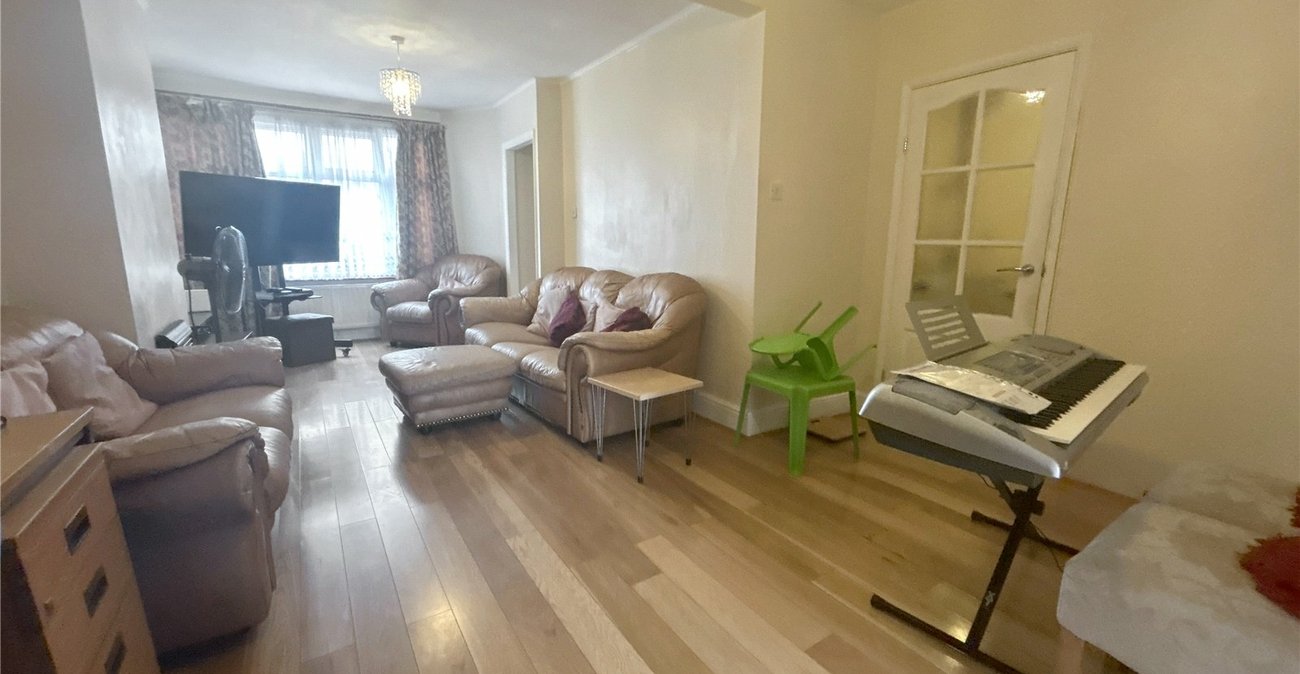 4 bedroom house for sale in Sidcup | Robinson Jackson