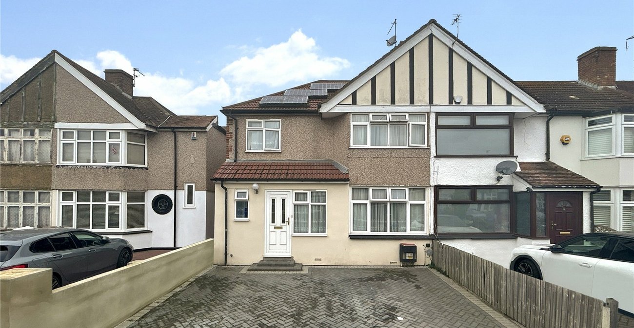 4 bedroom house for sale in Sidcup | Robinson Jackson