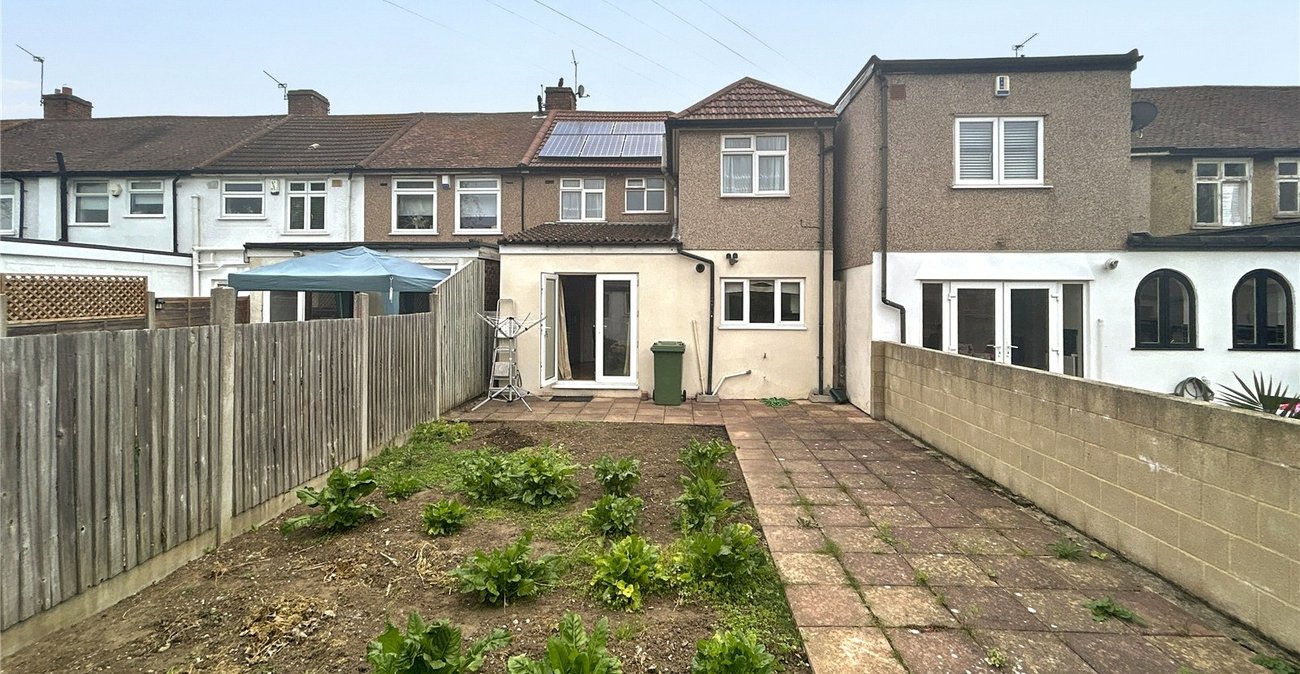 4 bedroom house for sale in Sidcup | Robinson Jackson