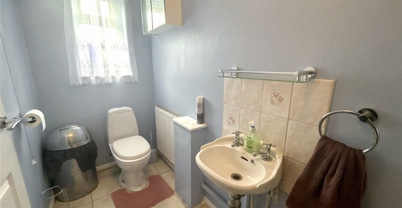 4 bedroom house for sale in Sidcup | Robinson Jackson