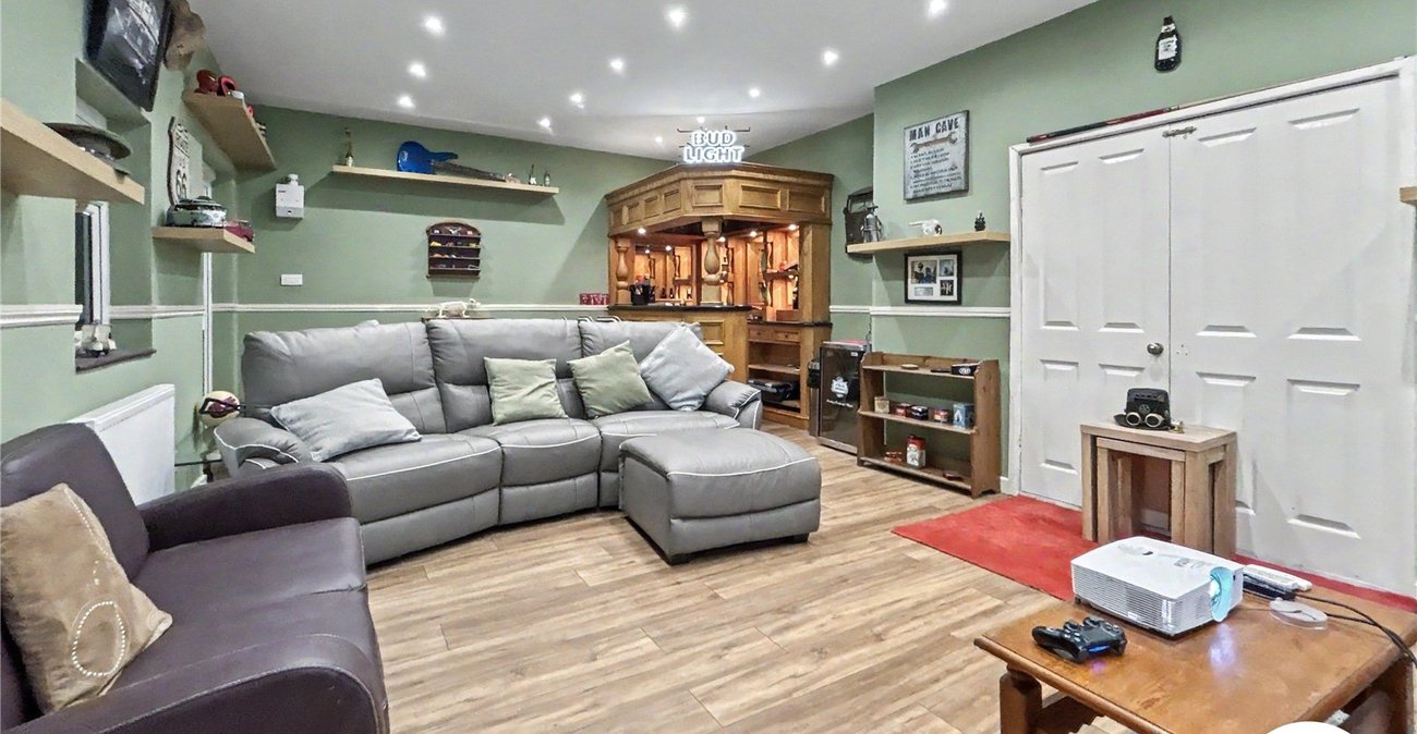 4 bedroom house for sale in Sidcup | Robinson Jackson