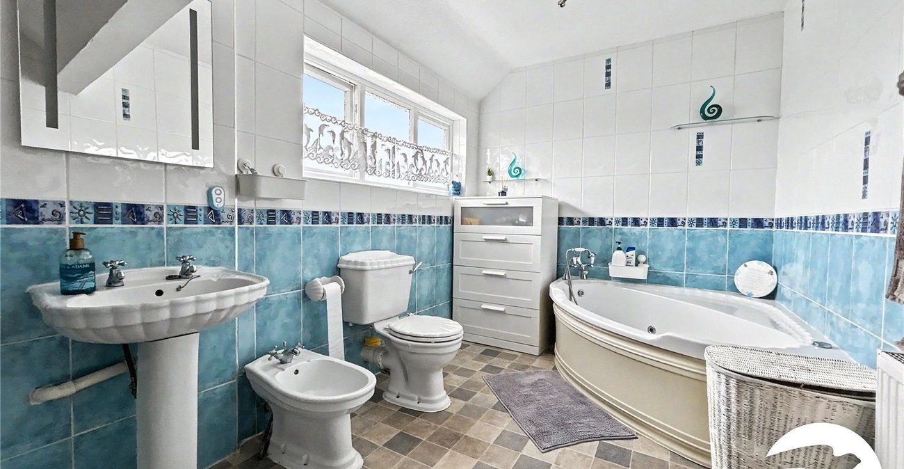 4 bedroom house for sale in Sidcup | Robinson Jackson