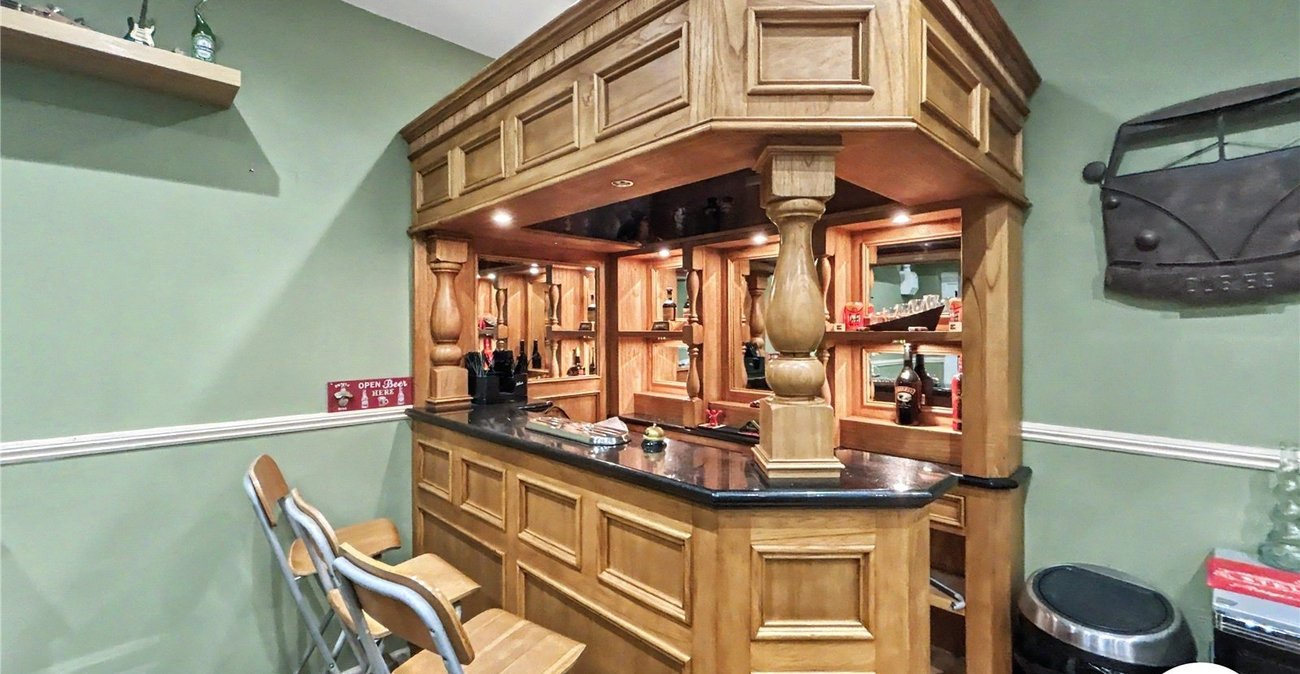 4 bedroom house for sale in Sidcup | Robinson Jackson
