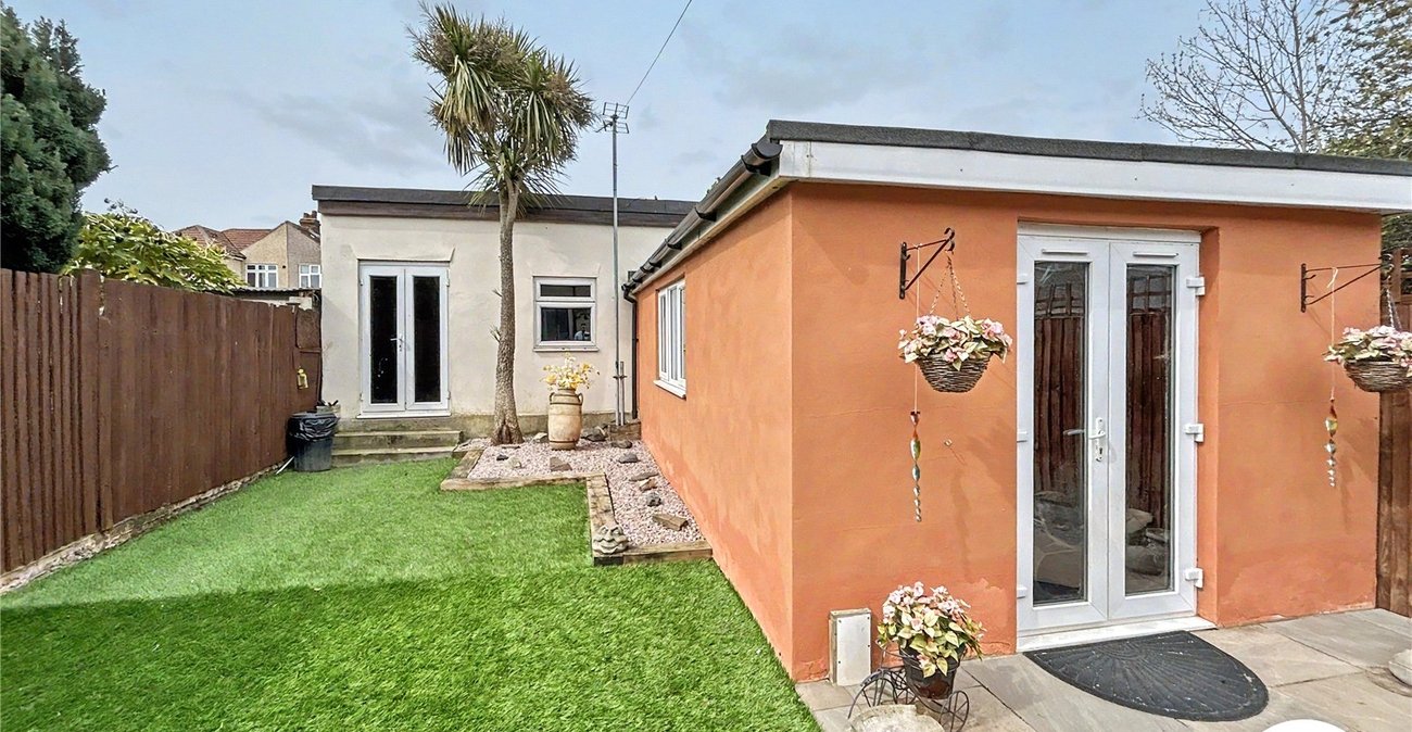 4 bedroom house for sale in Sidcup | Robinson Jackson