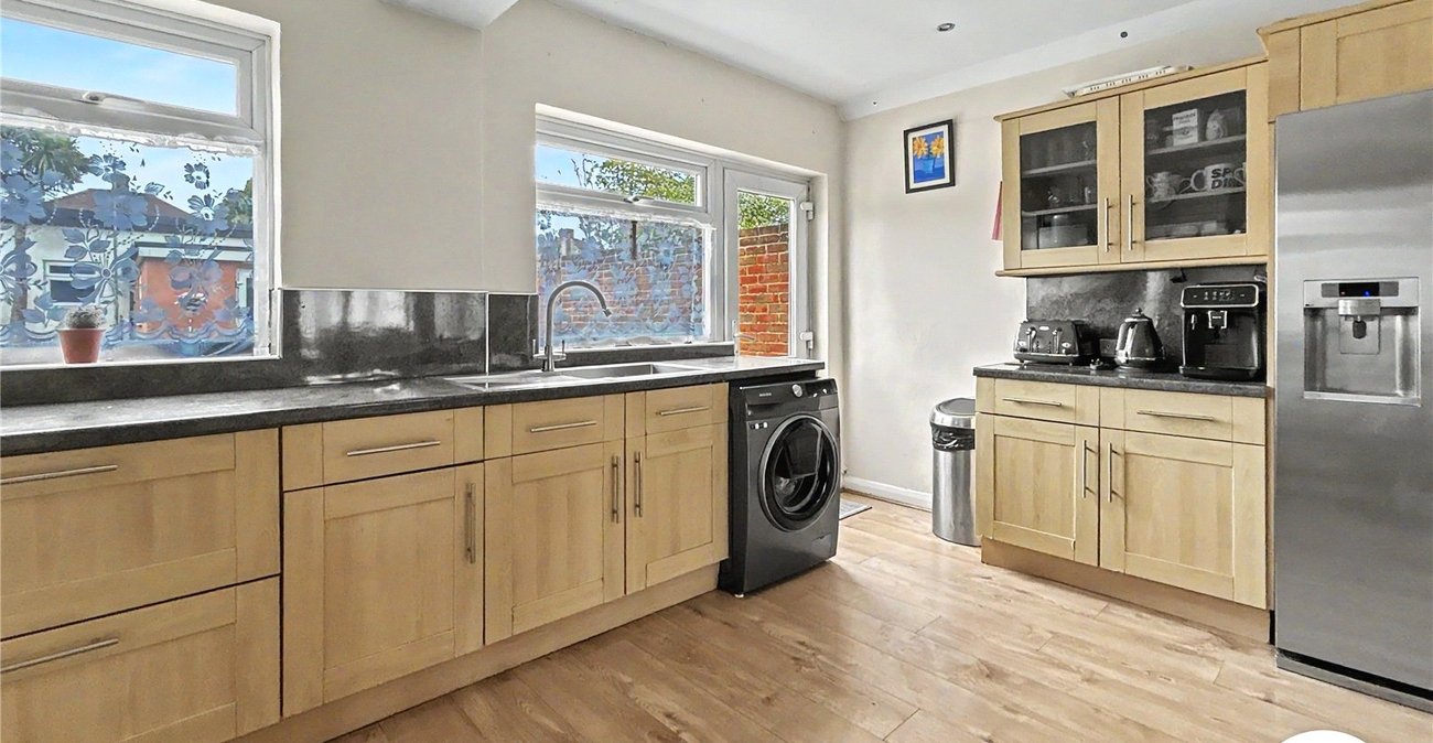4 bedroom house for sale in Sidcup | Robinson Jackson