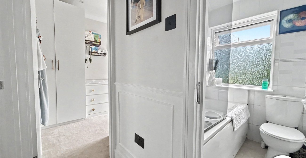 2 bedroom house for sale in Sidcup | Robinson Jackson