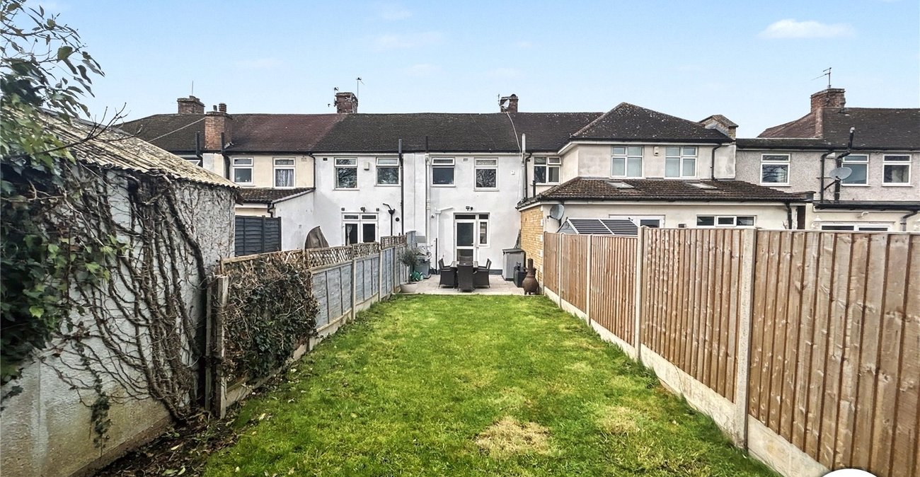 2 bedroom house for sale in Sidcup | Robinson Jackson