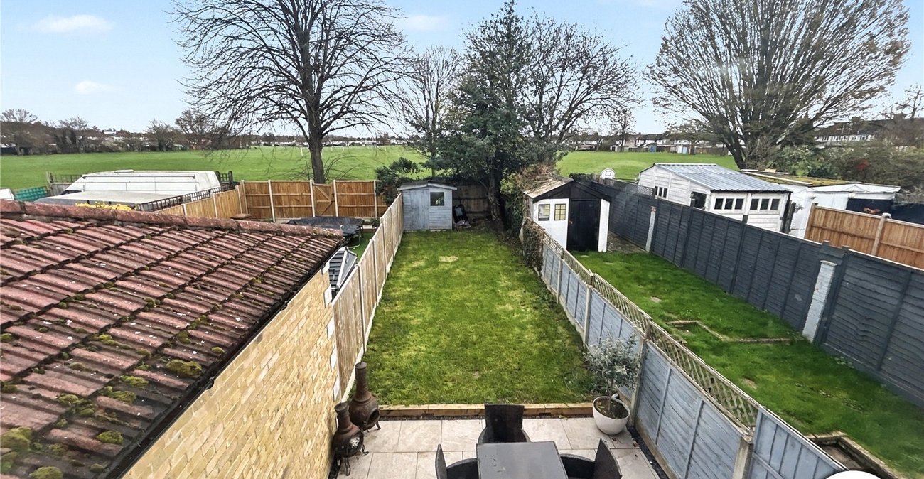 2 bedroom house for sale in Sidcup | Robinson Jackson