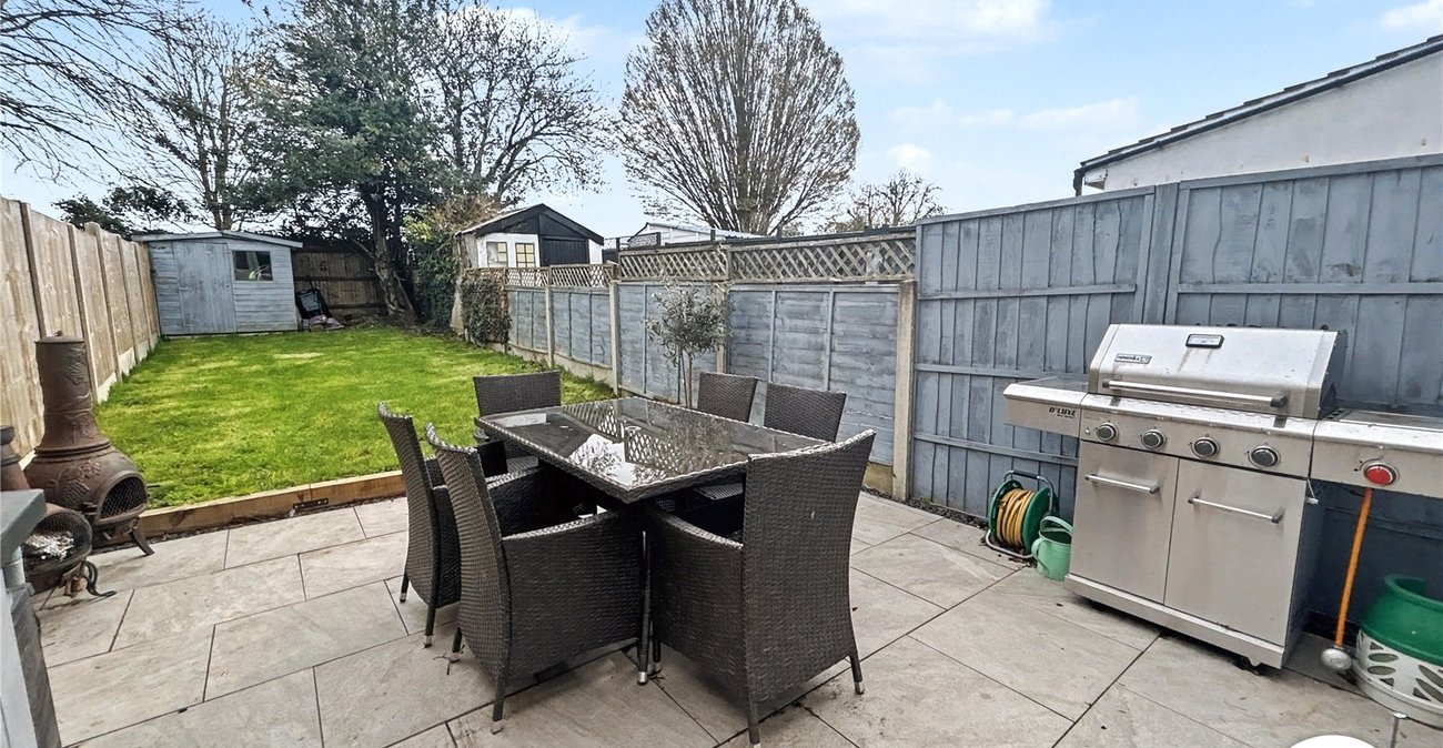 2 bedroom house for sale in Sidcup | Robinson Jackson