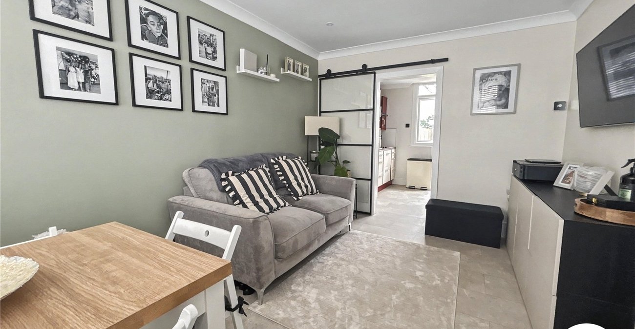 2 bedroom house for sale in Sidcup | Robinson Jackson