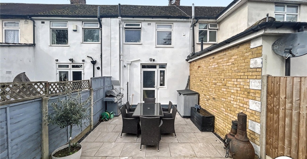 2 bedroom house for sale in Sidcup | Robinson Jackson