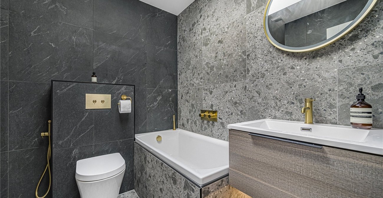 4 bedroom house for sale in Sidcup | Robinson Jackson