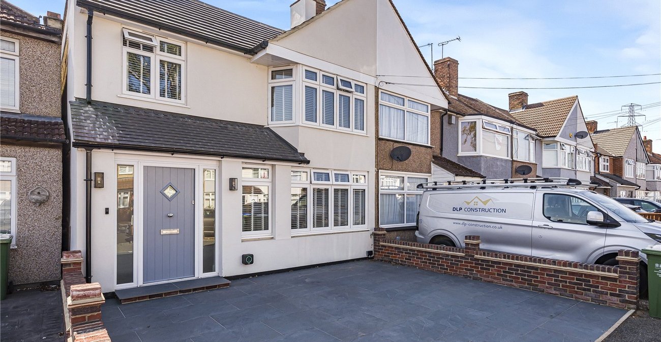 4 bedroom house for sale in Sidcup | Robinson Jackson