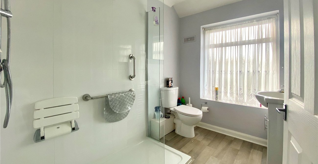 2 bedroom house for sale in Sidcup | Robinson Jackson