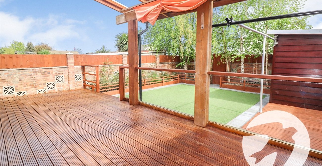 3 bedroom house for sale in Erith | Robinson Jackson