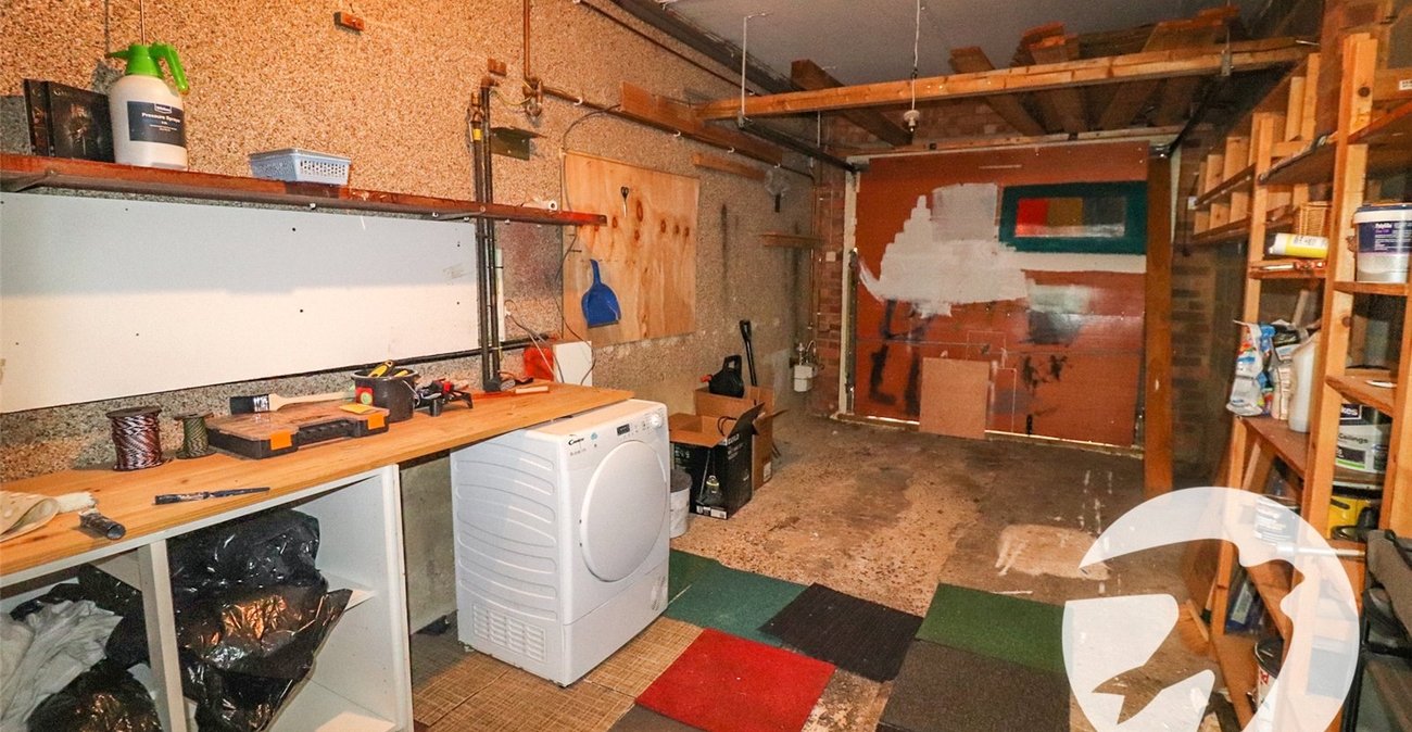 3 bedroom house for sale in Erith | Robinson Jackson