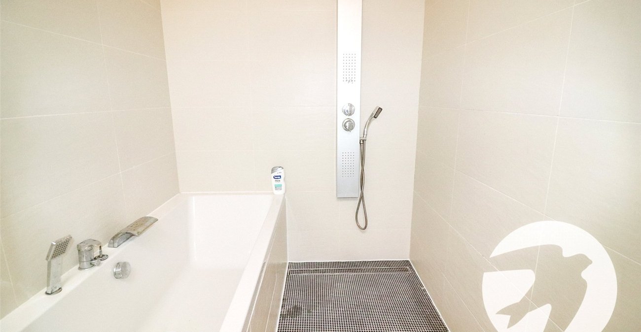 3 bedroom house for sale in Erith | Robinson Jackson