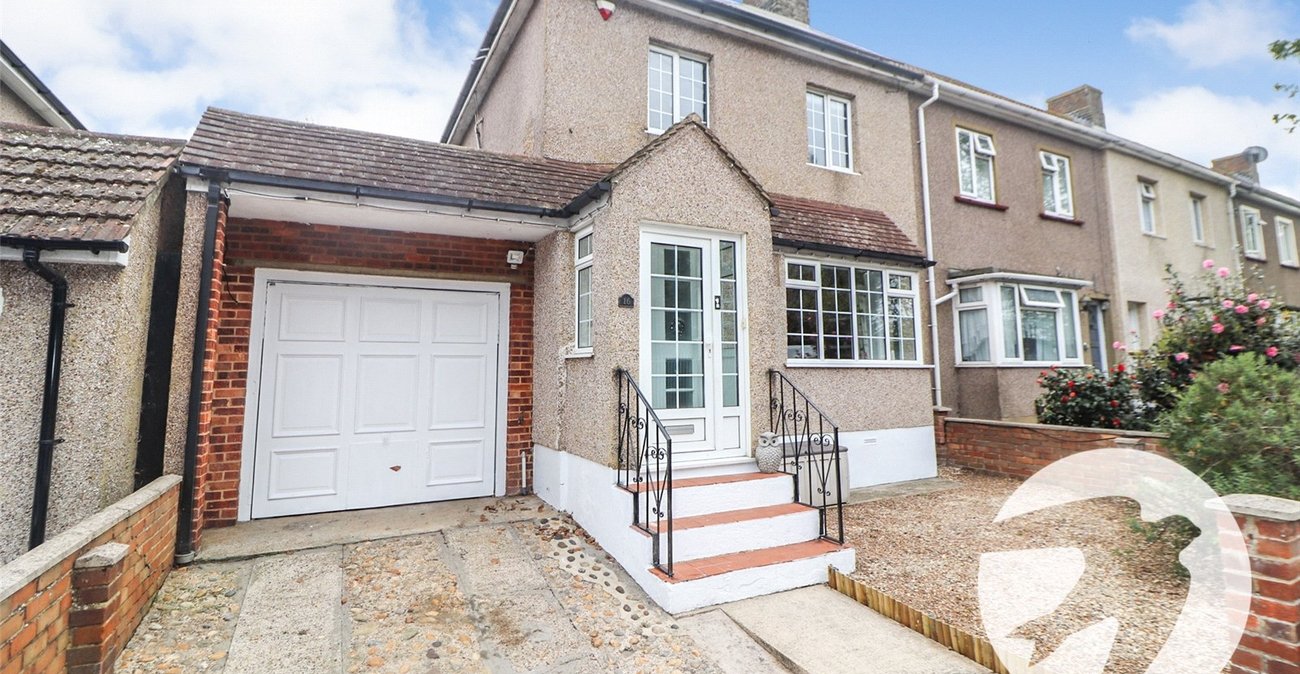 3 bedroom house for sale in Erith | Robinson Jackson