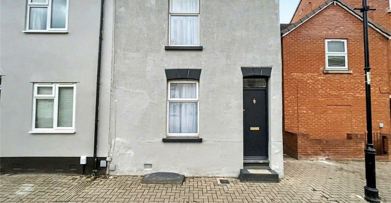 2 bedroom house for sale in Gillingham | Robinson Michael & Jackson