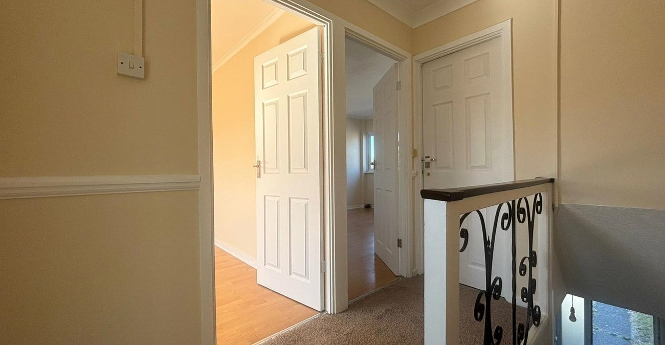 3 bedroom house for sale in Northfleet | Robinson Michael & Jackson