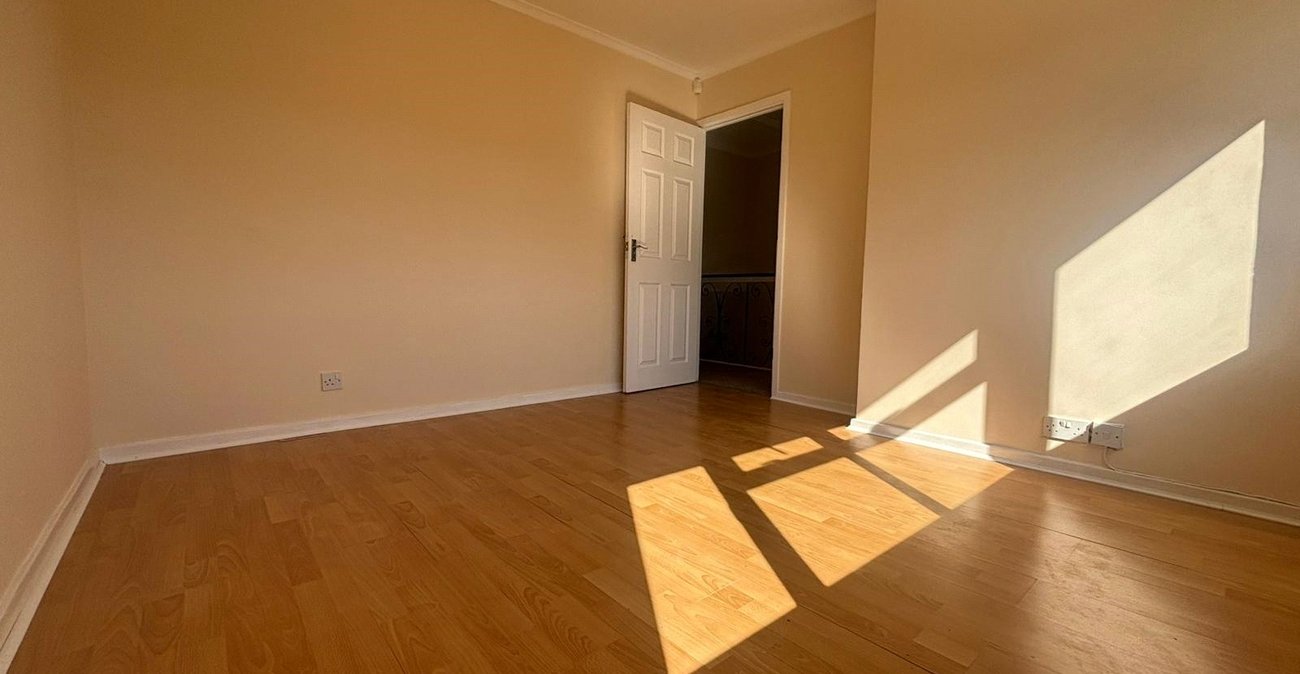 3 bedroom house for sale in Northfleet | Robinson Michael & Jackson