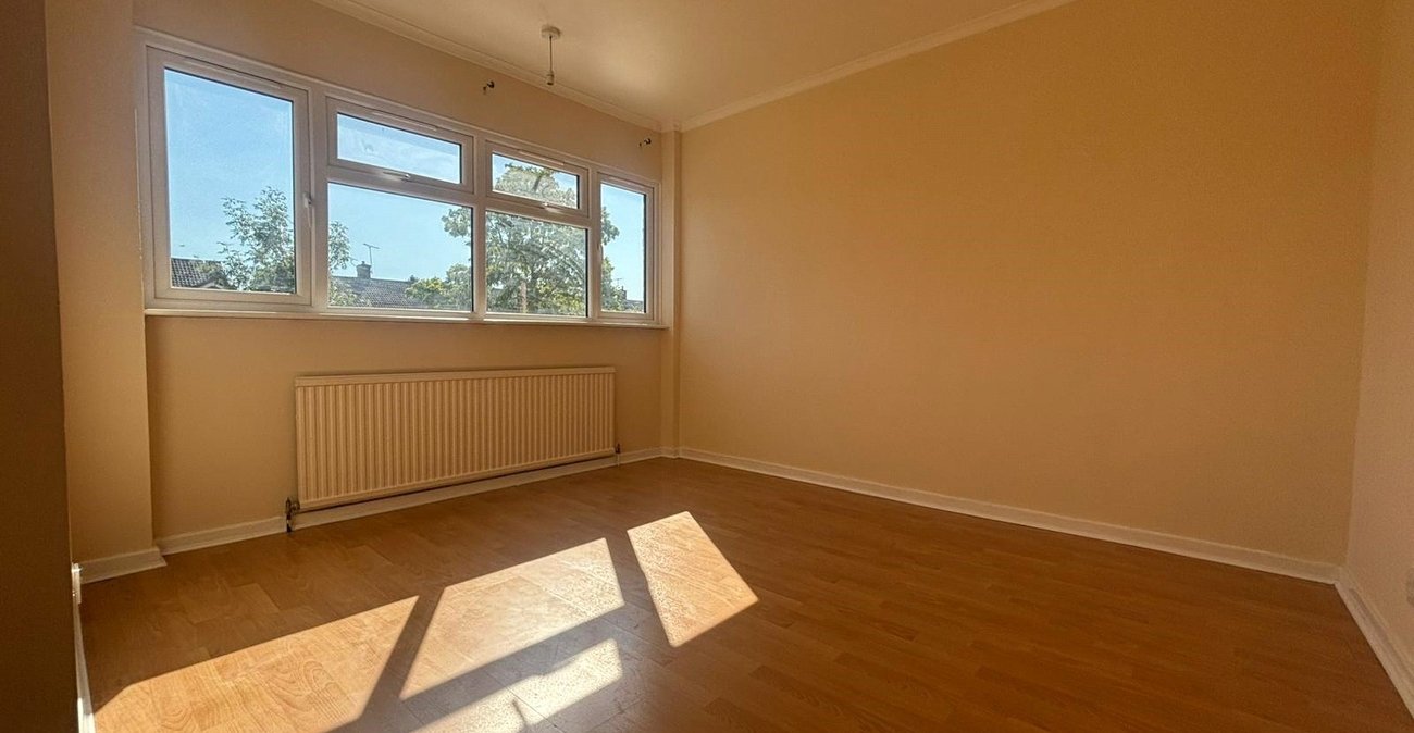 3 bedroom house for sale in Northfleet | Robinson Michael & Jackson