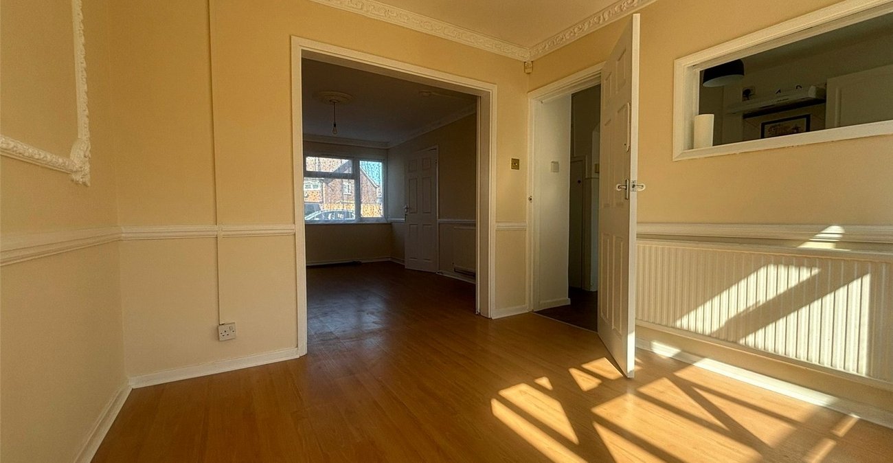 3 bedroom house for sale in Northfleet | Robinson Michael & Jackson