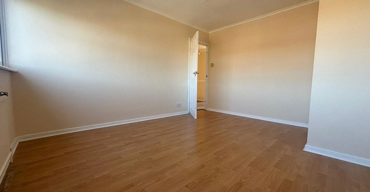 3 bedroom house for sale in Northfleet | Robinson Michael & Jackson