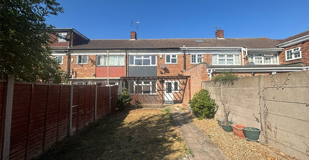 3 bedroom house for sale in Northfleet | Robinson Michael & Jackson