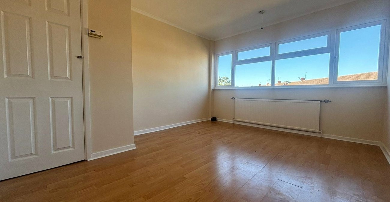 3 bedroom house for sale in Northfleet | Robinson Michael & Jackson