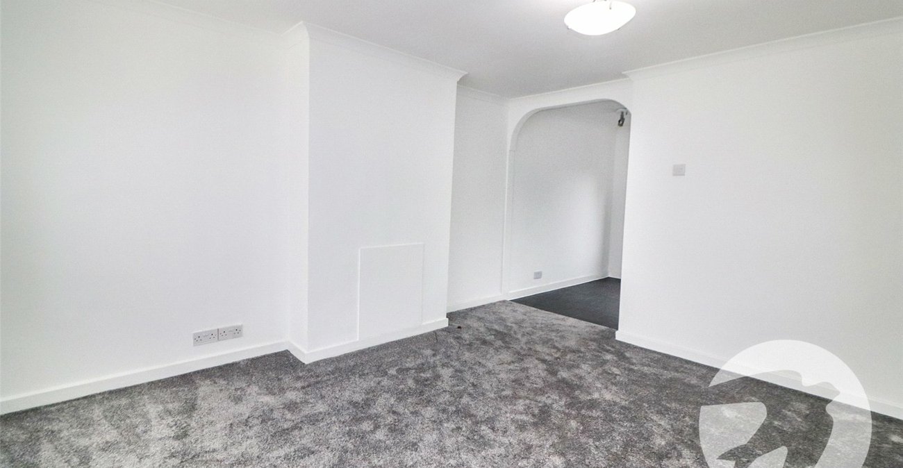 3 bedroom house for sale in Erith | Robinson Jackson