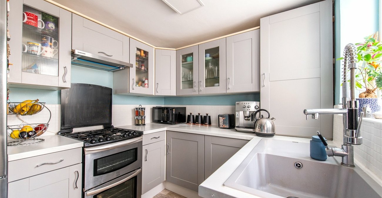 2 bedroom house for sale in Gravesend | Robinson Michael & Jackson