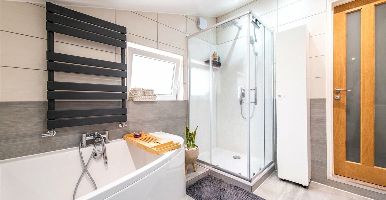 2 bedroom house for sale in Gravesend | Robinson Michael & Jackson