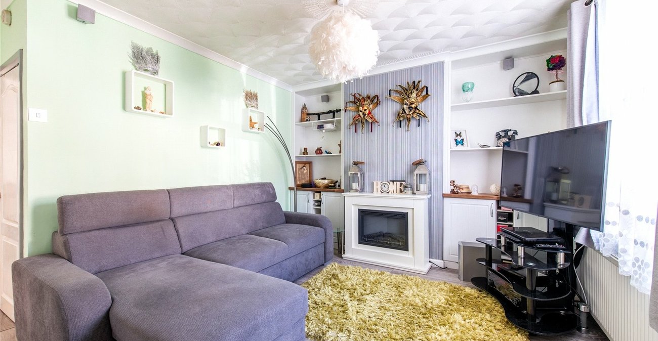 2 bedroom house for sale in Gravesend | Robinson Michael & Jackson