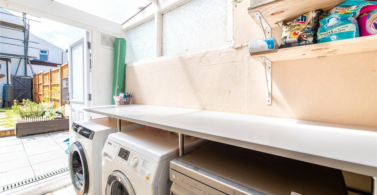 2 bedroom house for sale in Gravesend | Robinson Michael & Jackson