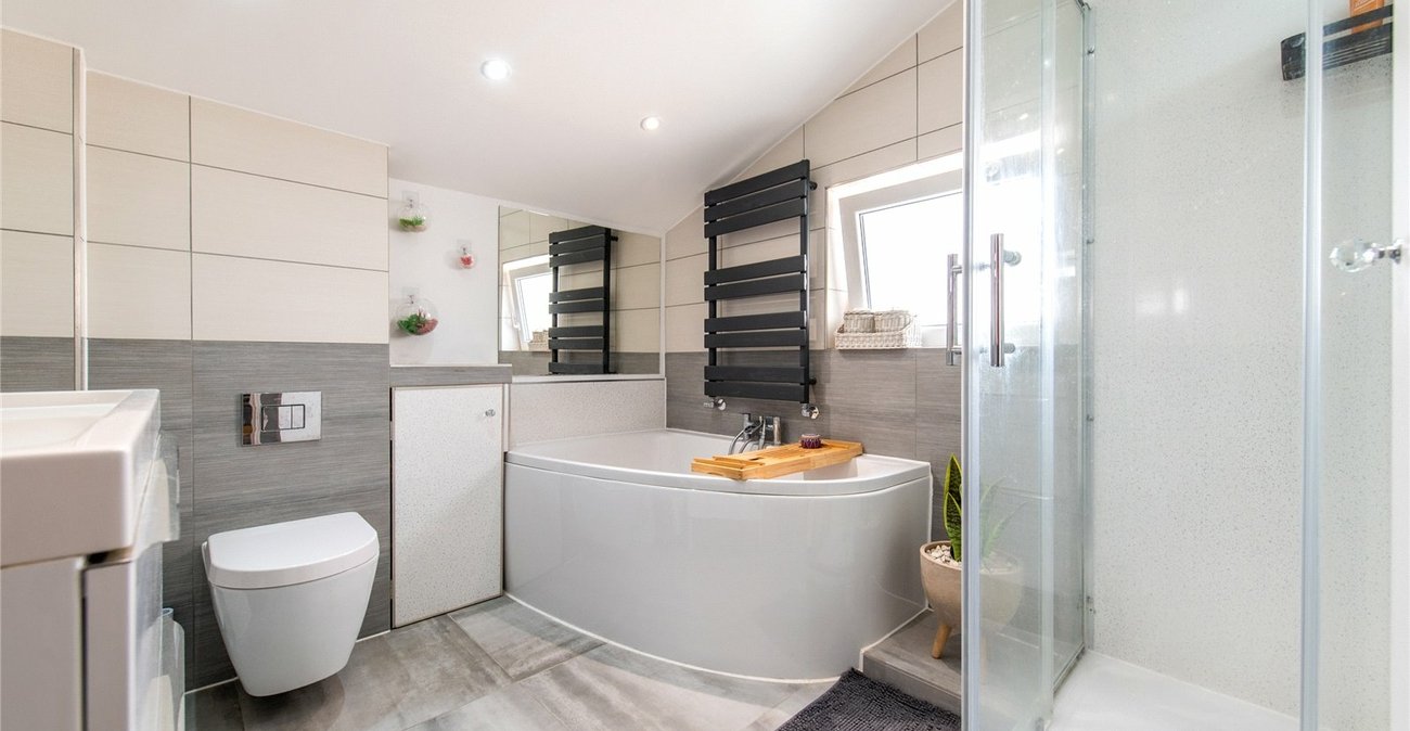 2 bedroom house for sale in Gravesend | Robinson Michael & Jackson