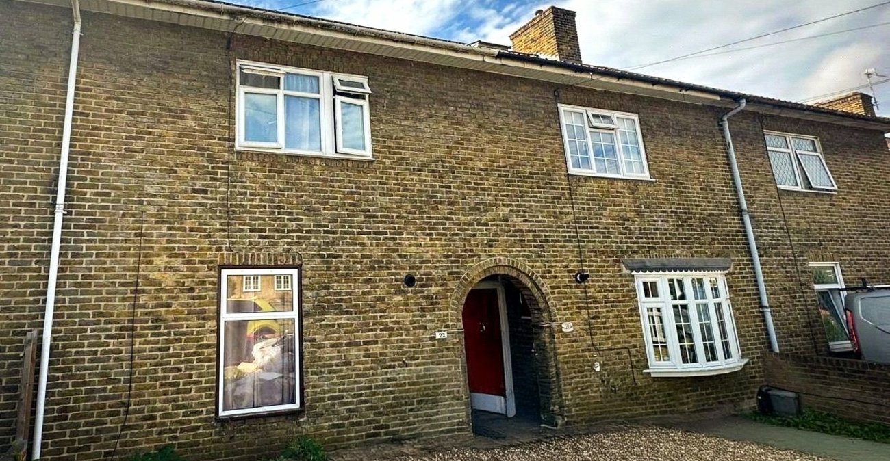 3 bedroom house for sale in Bromley | Robinson Jackson