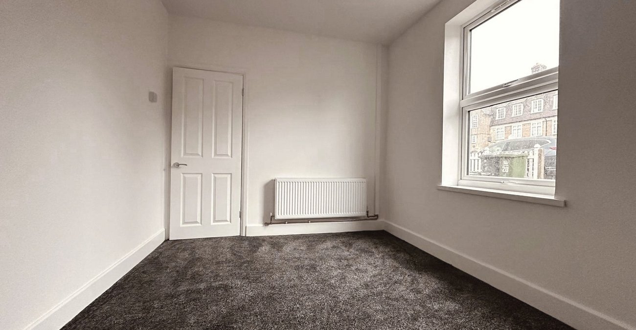 3 bedroom house for sale in Bromley | Robinson Jackson