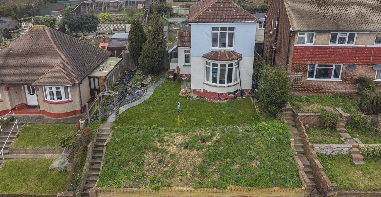 3 bedroom house for sale in Strood | Robinson Michael & Jackson