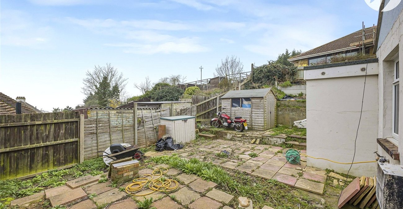 3 bedroom house for sale in Strood | Robinson Michael & Jackson