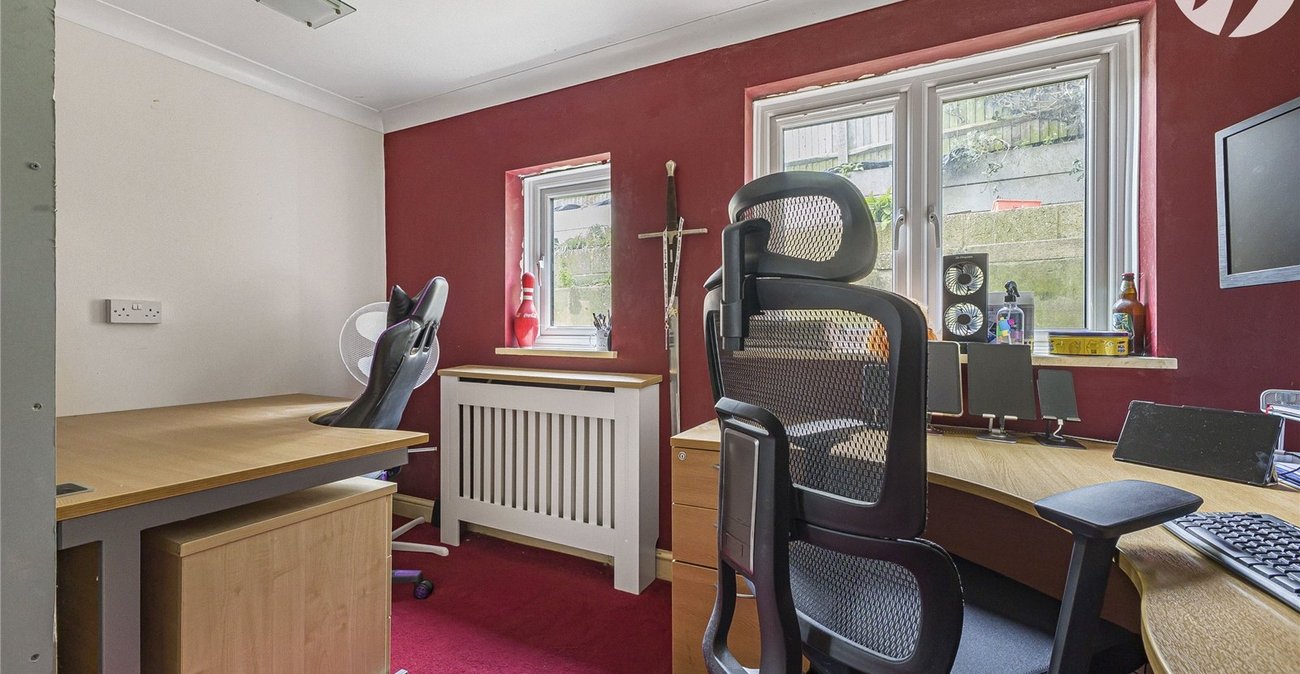 3 bedroom house for sale in Strood | Robinson Michael & Jackson